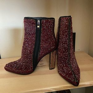 AZALEA WANG BRAND NEW WHIP CHUNKY BOOTIE IN MULTI, size 7, never worn